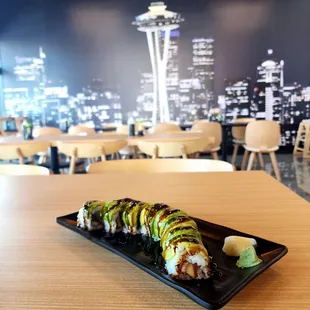 Caterpillar Roll (Eel Roll with Avocado, Eel Sauce on Top)