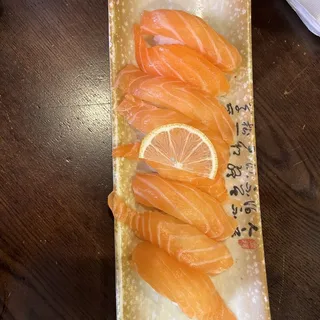 Salmon Nigiri