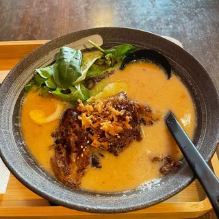 B13. Paiku Men Ramen