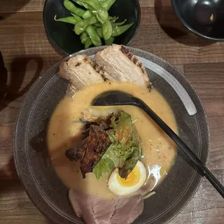 B14.Hakata Tonkotsu Ramen