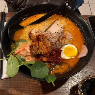 Whole Deep Fried Soft Shell Crab Ramen