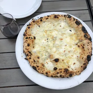 Blue cheese honey pizza