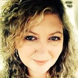 Laurel D.