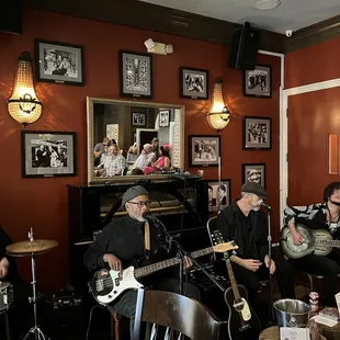 Jerry Dugger &amp; Rusty Rainbow at 21st Amendment