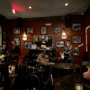 Live jazz music at The 21st Amendment