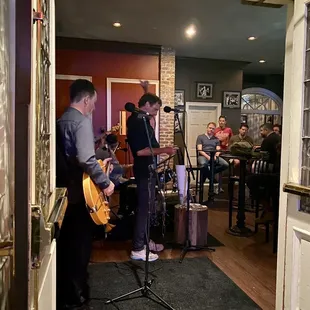 A jazz band just inside the entrance at The 21st Amendment