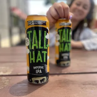Tall Hat Imperial IPA (9.0% ABV)