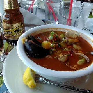 California Seafood Cioppino