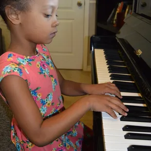 Fun and engaging piano lessons for kids!