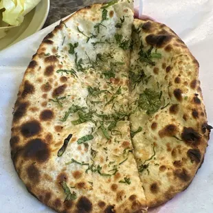Garlic cheese naan