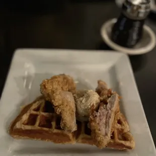 Chicken and waffles (small order)