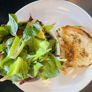 Pulled Chicken Sandwich