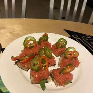 Sailing Boat Spicy Tuna - very bland. Not recommended