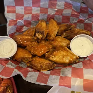 Buffalo and Spicy sriracha wings