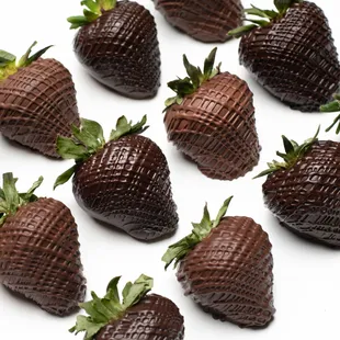 24K Berries - Milk &amp; Dark chocolate Assortment