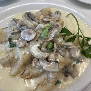 Sauteed Mushroom & Green Onion Scramble