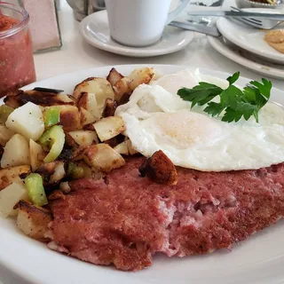Corned Beef Hash & Eggs