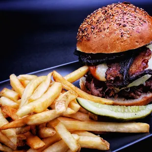 The Smoke Burger
Sirloin Patty, House Smoked Brisket, Bacon Slab, Cherry BBQ, White Cheddar