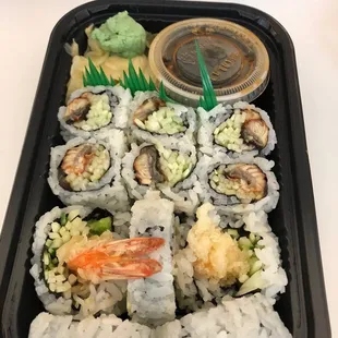 Lunch special. Eel cucumber and shrimp tempura roll