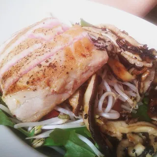 Seared Ahi Tuna Salad