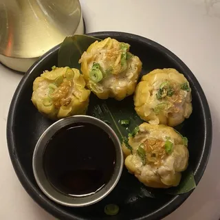 Thai Dumplings (4 pcs)