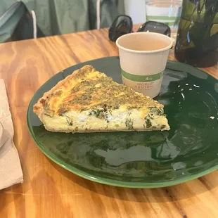 Goat cheese with spinach quiche