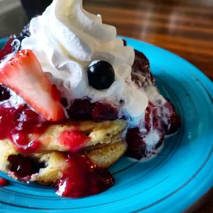 Mixed Berry Keto-Pancakes