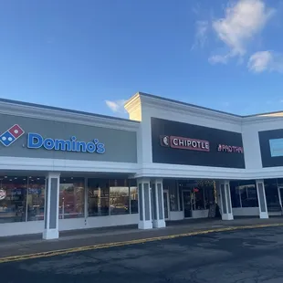 Located next to right of Chipotle