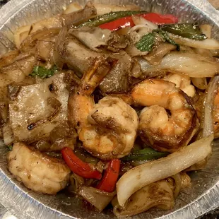 Drunken noodles with shrimp