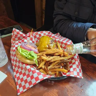 Cheese burger with fries