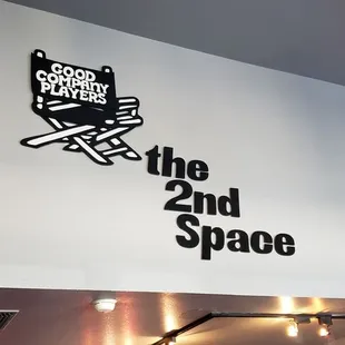 Lobby signage st entrance