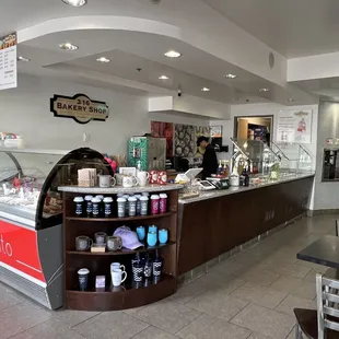 Gelato and frozen yogurt stand , with optional toppings