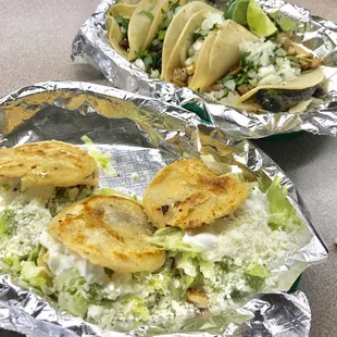 Tostadas &amp; tacos