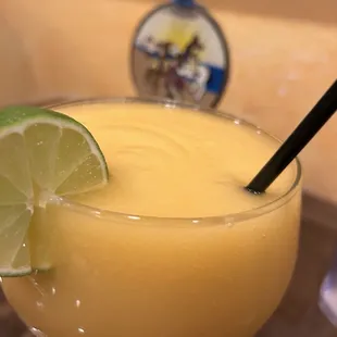 Mango margarita large (28 oz)