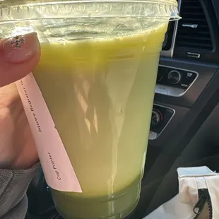 Matcha latte with oat milk. Settled immediately.