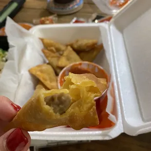 10 Fried Wontons with Meat