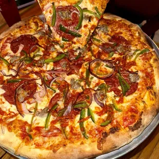 CC pops pizza