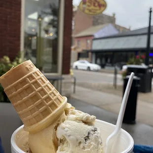 Mmmm... peanut butter cup ice cream.