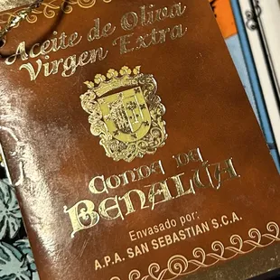 Conde de Benalua Olive oil label from the pueblo en Spain