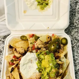 chicken nachos to go, no beans