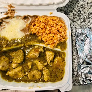 chile verde with tortillas, to go