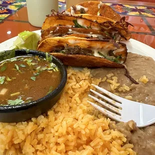 4 birria taco plate (w/rice and beans)