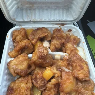 Sweet and sour pineapple chicken