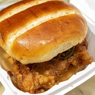 Salt &amp; Pepper Chicken Sandwich. Excellent!!(keepsmilingphoto.com)