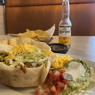 Taco salad, chips &amp; salsa &amp;bean dip, Corona Light
