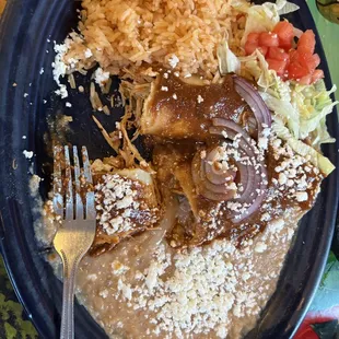 Enchiladas de mole con pollo
