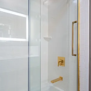 Bathroom Tub/Shower Combo