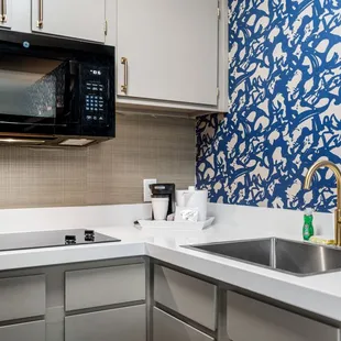 King Suite Kitchenette