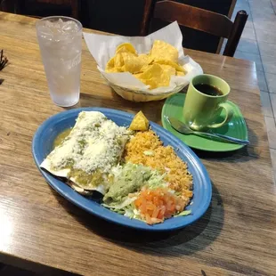 enchiladas verde, good coffee, and chips