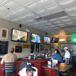 Bar area around 6:30 on a Monday night